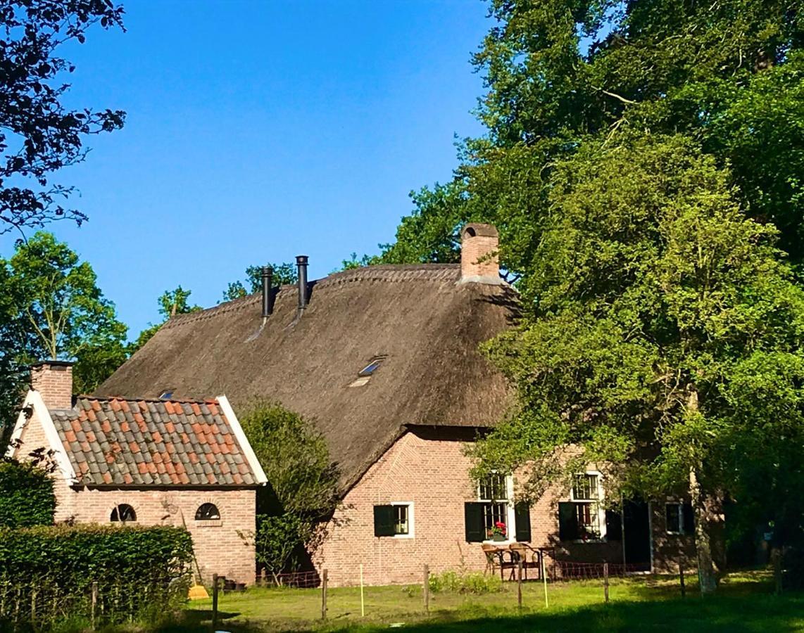 Hotel Aan De Dwarsweg Uffelte Exterior foto