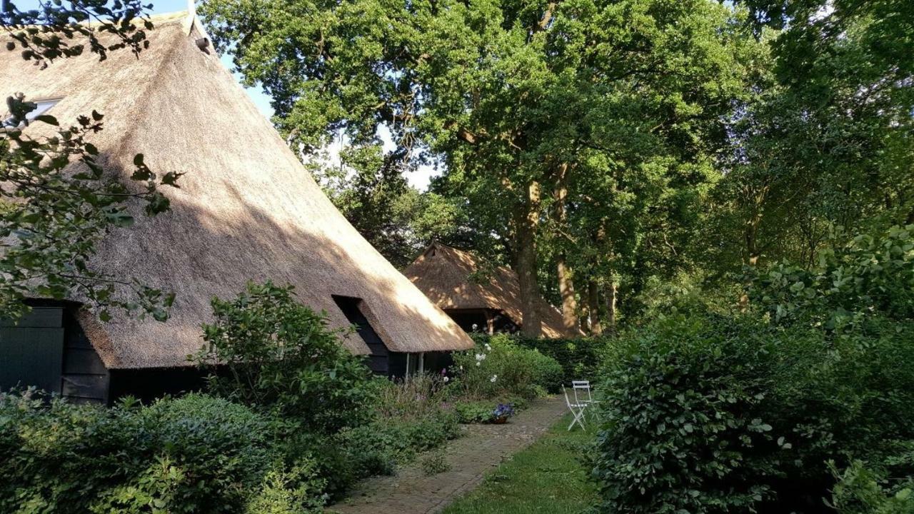 Hotel Aan De Dwarsweg Uffelte Exterior foto